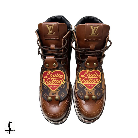 Louis Vuitton
Oberkampf leather boots