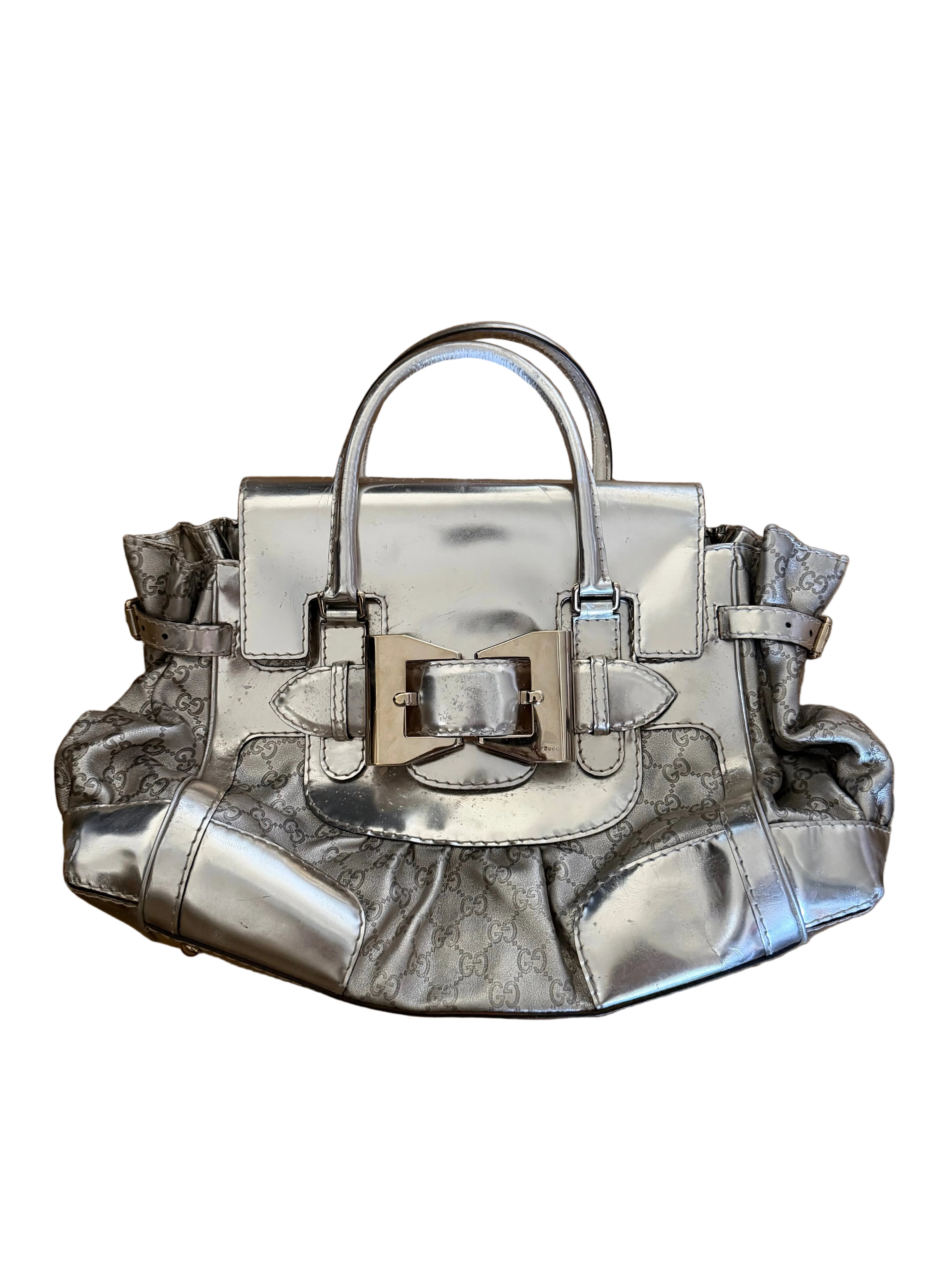 Gucci bow buckle bag
