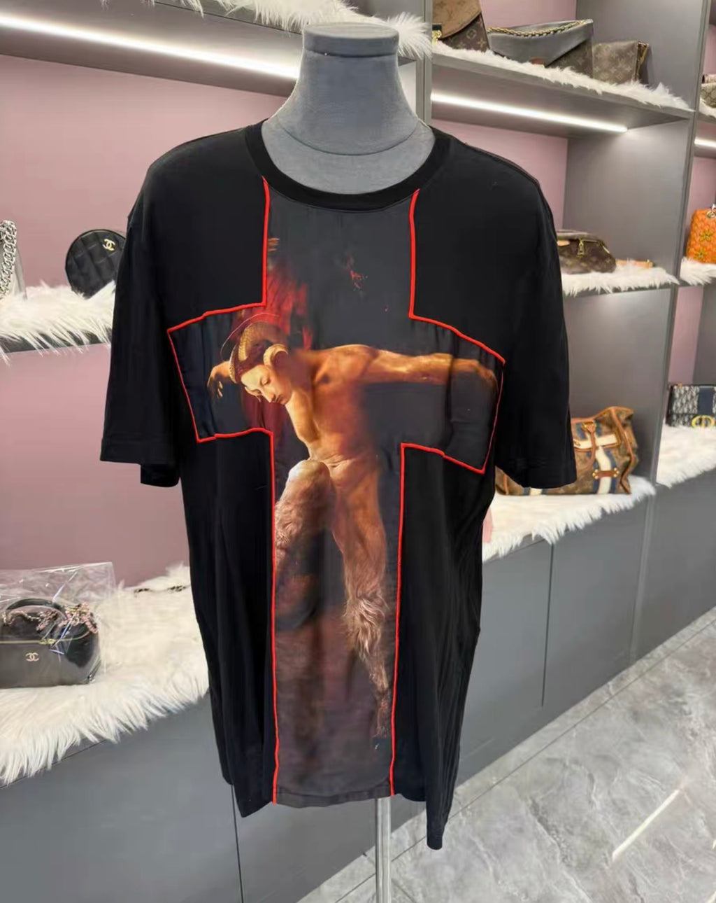Givenchy tee