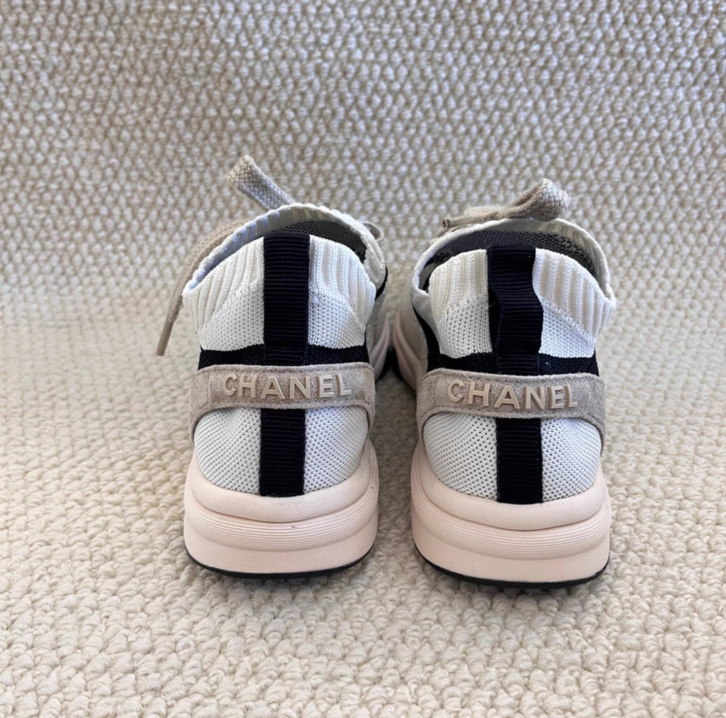 Chanel Beige “Sock-Style” CC Logo Sneakers – Subtle Platform Design