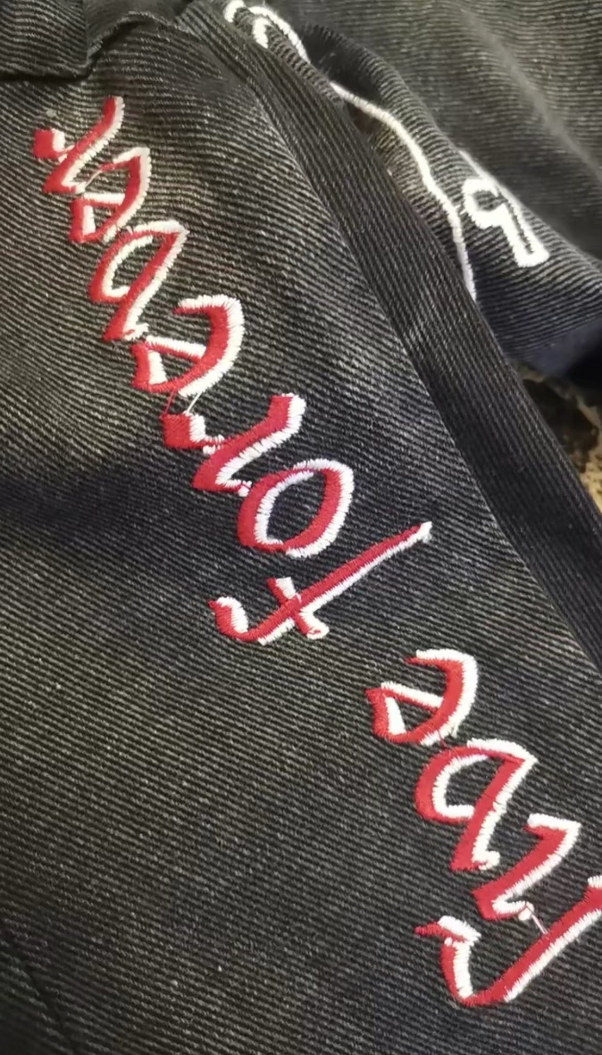 Vetements Reworked Star Embroidered Crop Jeans