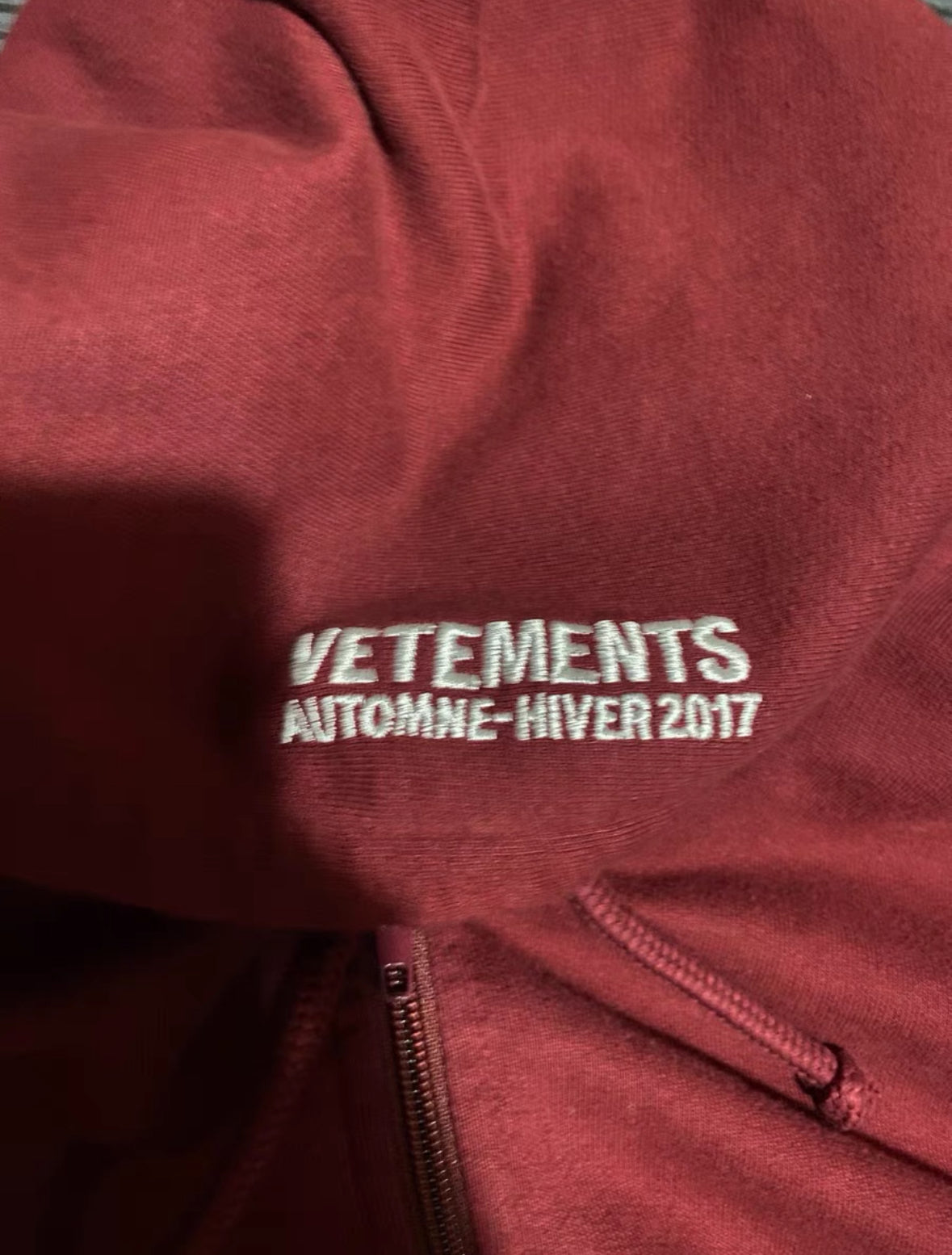 Vetements 18AW Women's Zip Hoodie Curved Hem