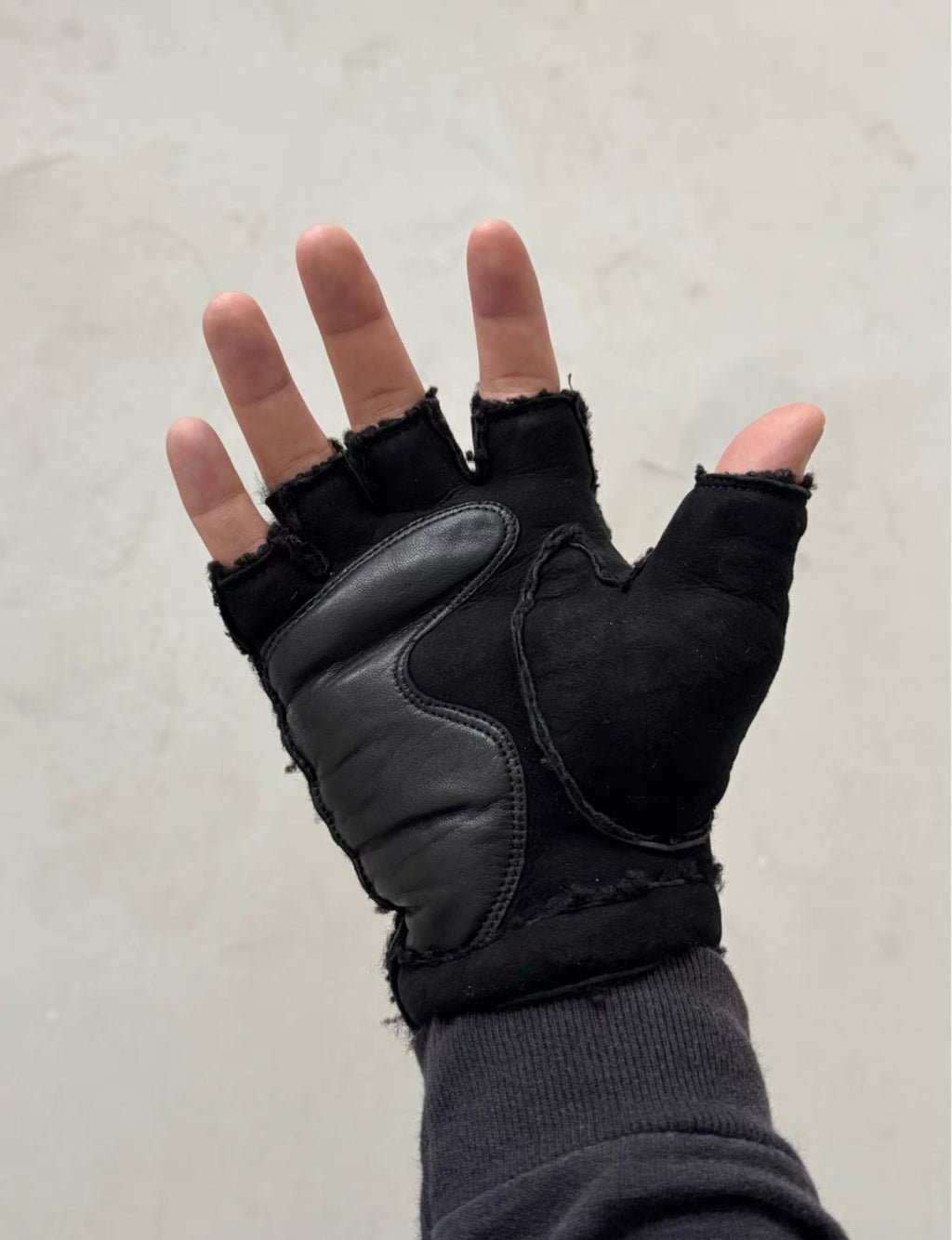 Chrome Hearts Cashmere & Leather Gunslinger Ring-Loop Gloves