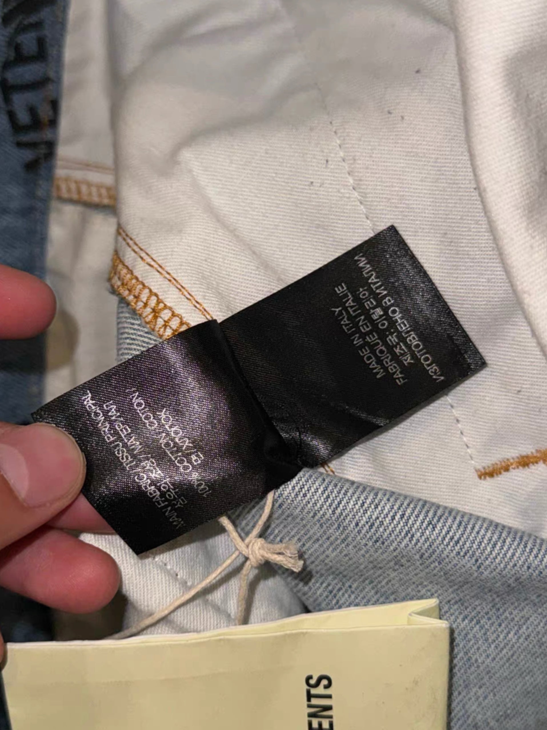 Vetements overprint convertible jeans