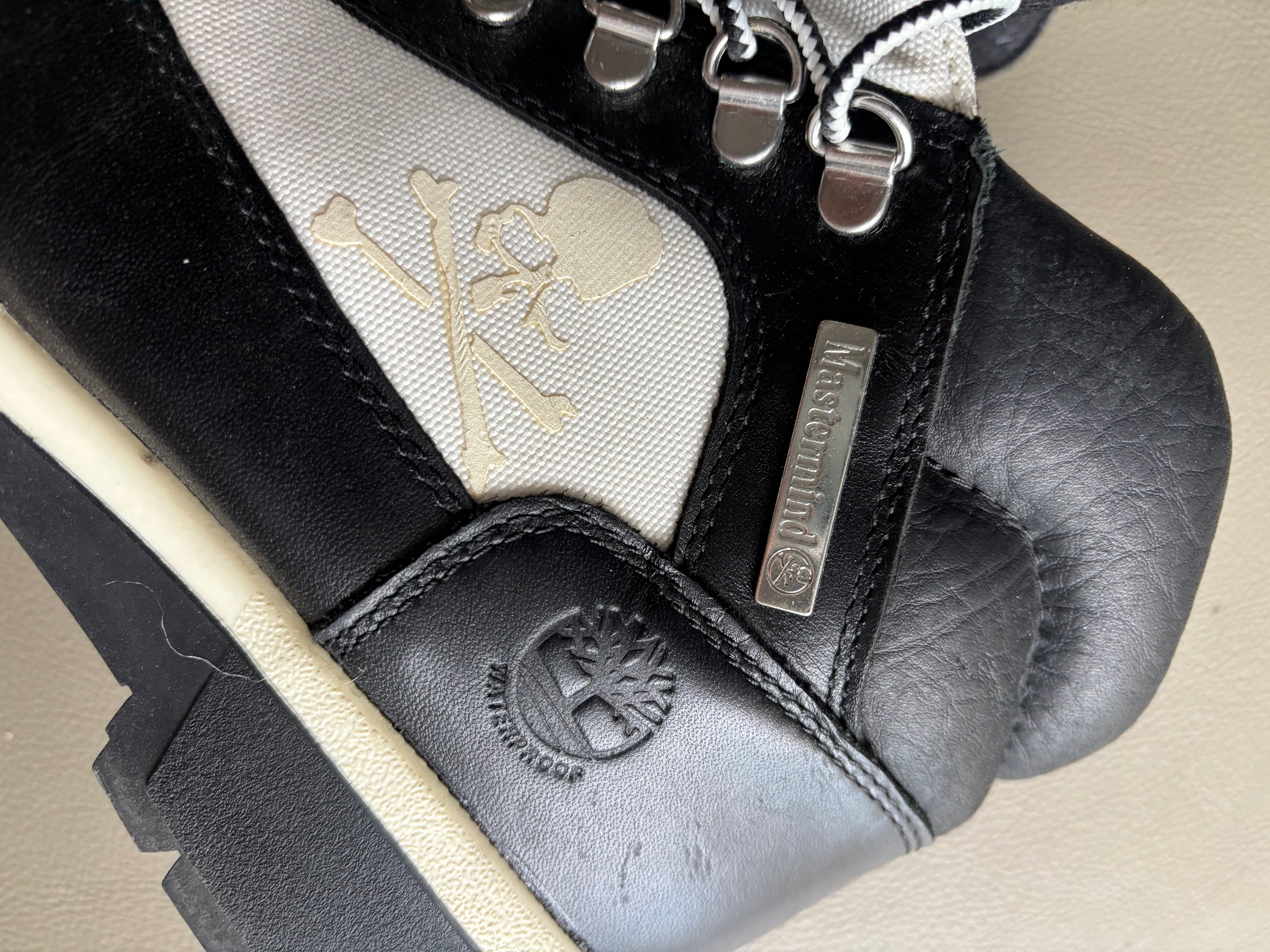 Mastermind x Timberland Field Boot Chukka Mid ‘Black White
