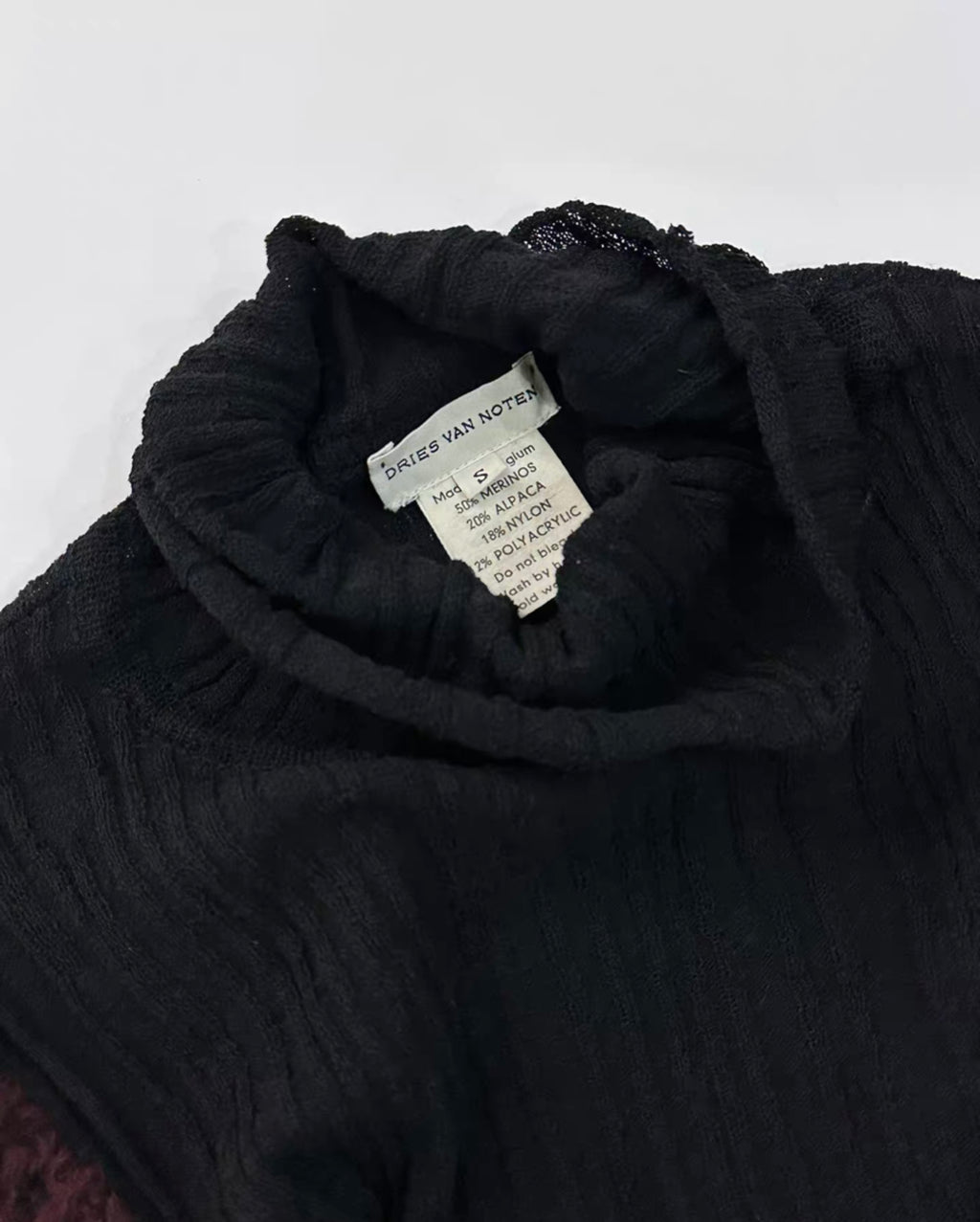 DVN sweater