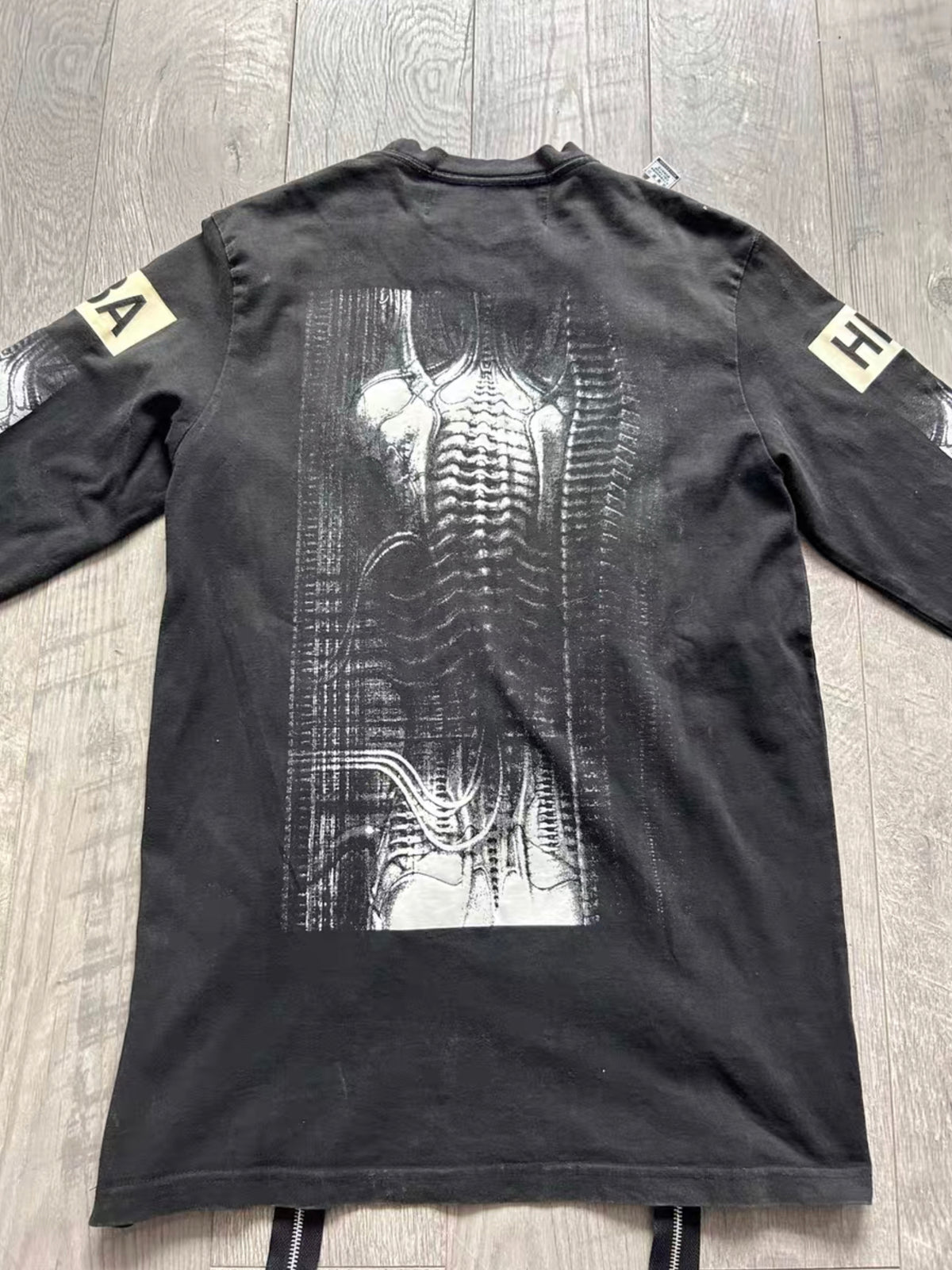 HBA zipper long sleeve tee