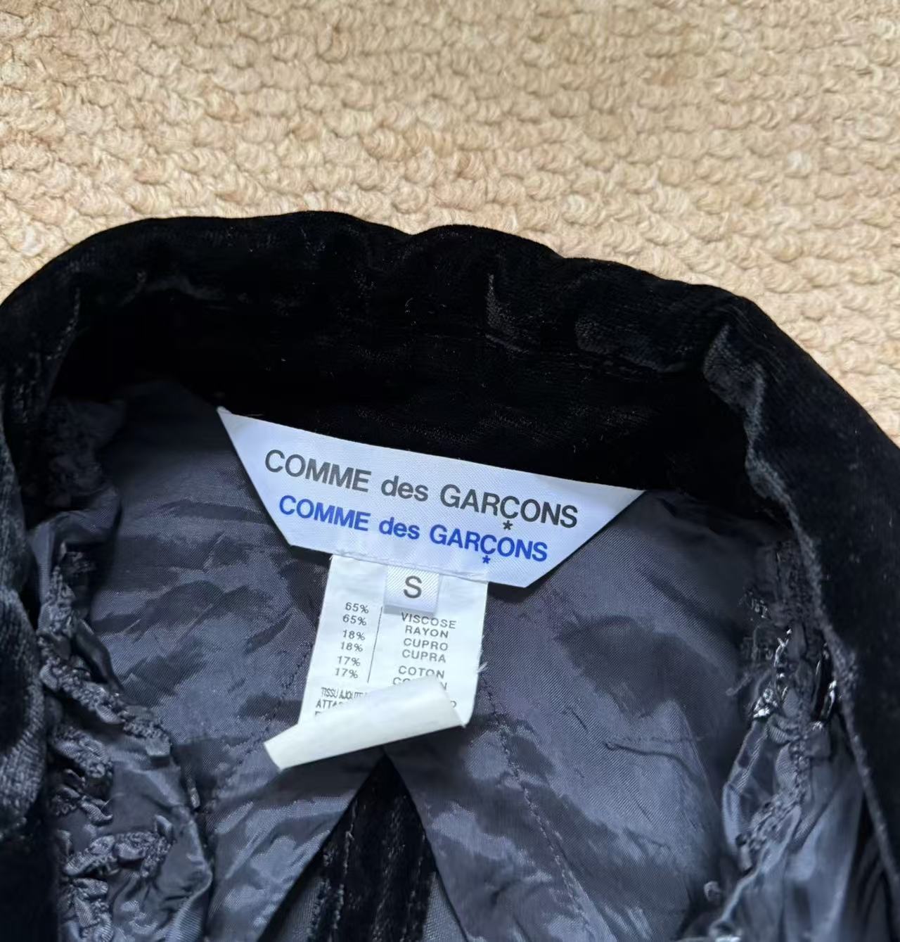 Comme Des Garcons Embroidered Velvet Cropped Jacket