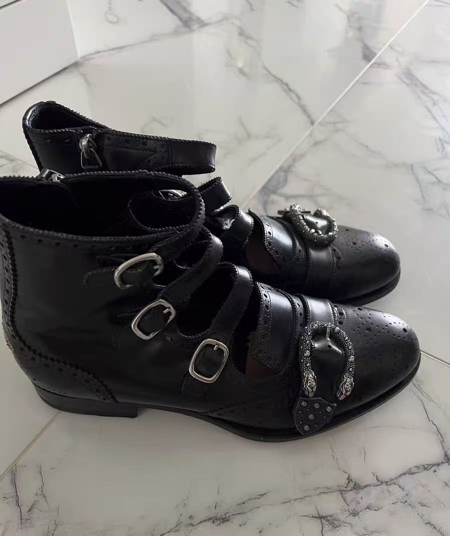 Gucci Bee Accent Leather Boots