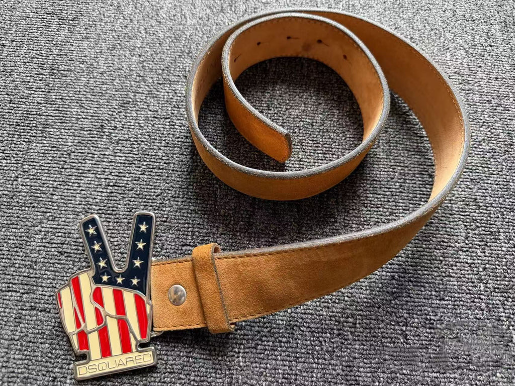 dsquared2 V-shaped hand shaped national flag belt