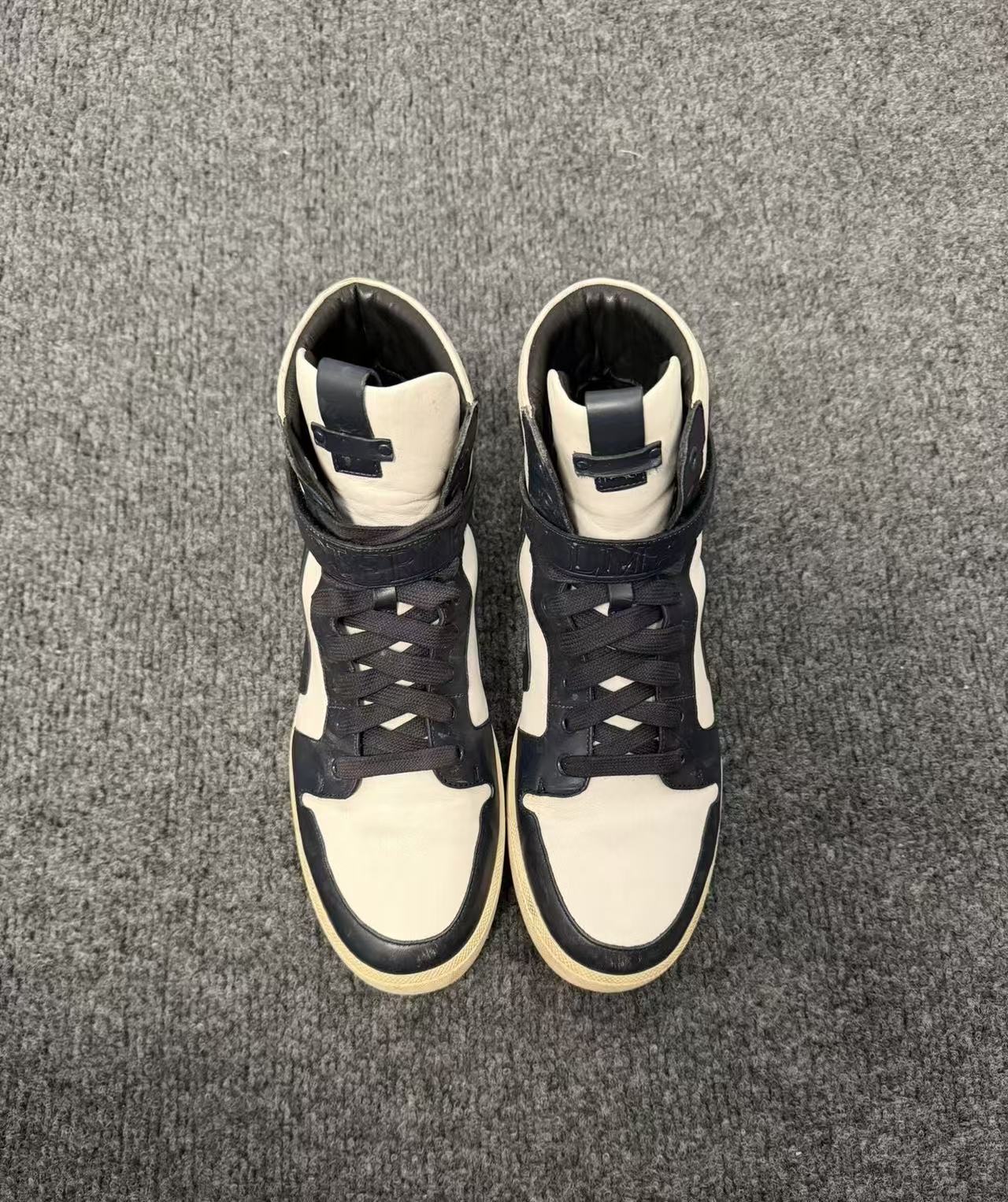 Pierre Balmain Leather High top Sneakers