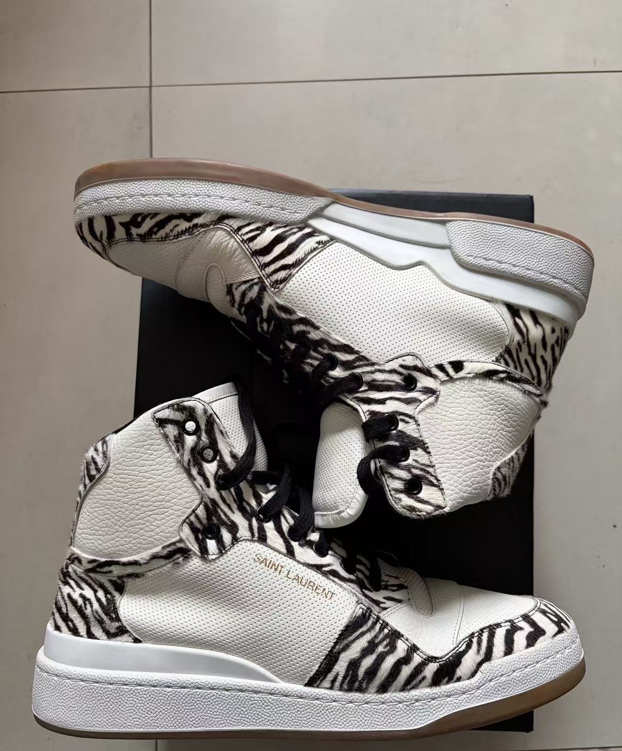 Saint Laurent Hi Top Leather Sneaker