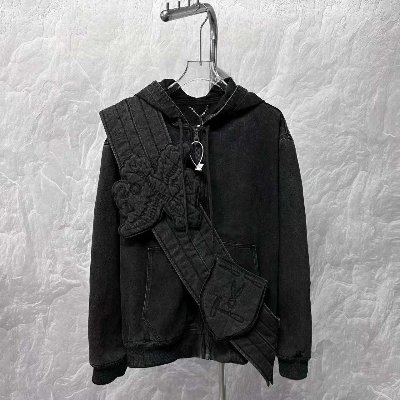 Louis Vuitton By Virgil Abloh 19FW Zip Throw Denim Hoodie With Sash And Patch