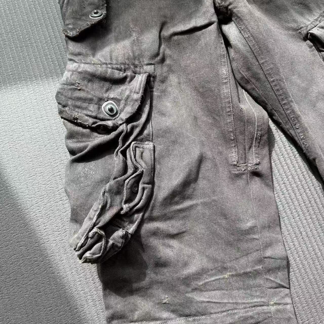 Julius_7 09SS Gasmask Cargo Shorts