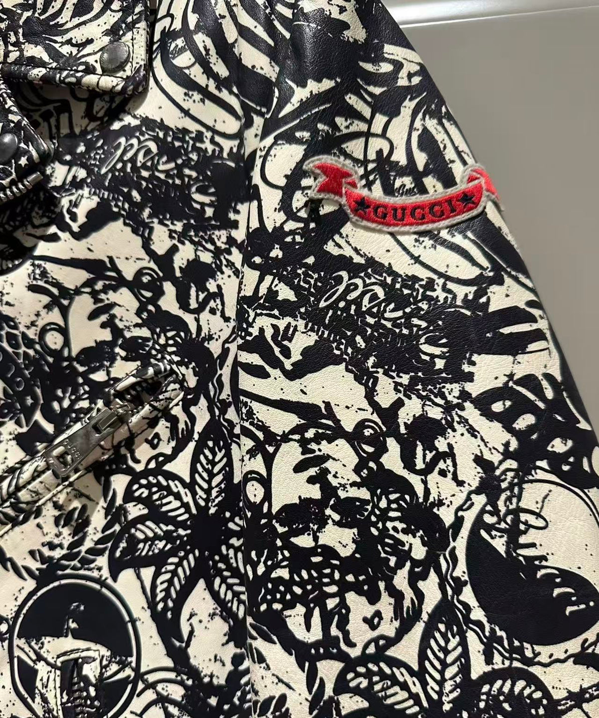 Gucci 18SS Graffiti Bird Print Biker Leather Jacket