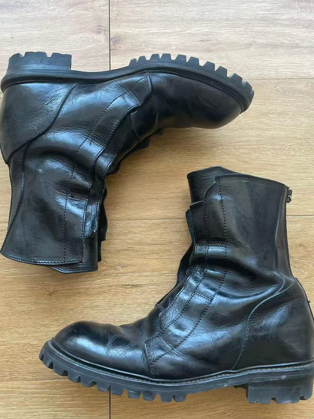 Julius 07FW Mummy Leather Boots