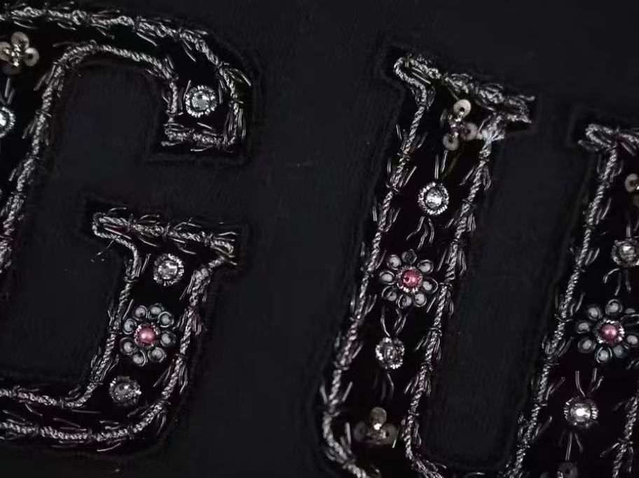 GUCCI  CHIKAE IDE 18FW MANGA EMBROIDERED SWEATSHIRT
