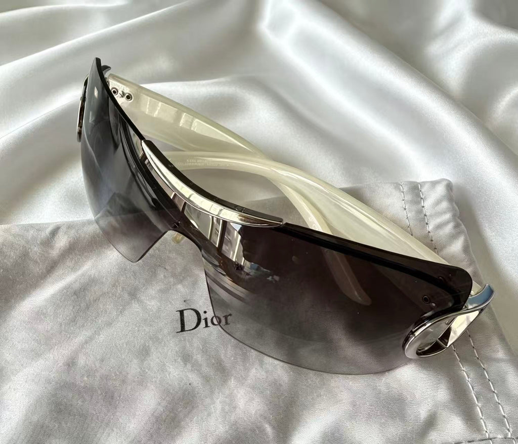 Christian Dior Vintage Buckle Modelo 1 Sunglasses