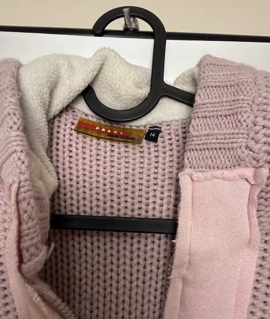 PRADA Knitted Zipper hoodie