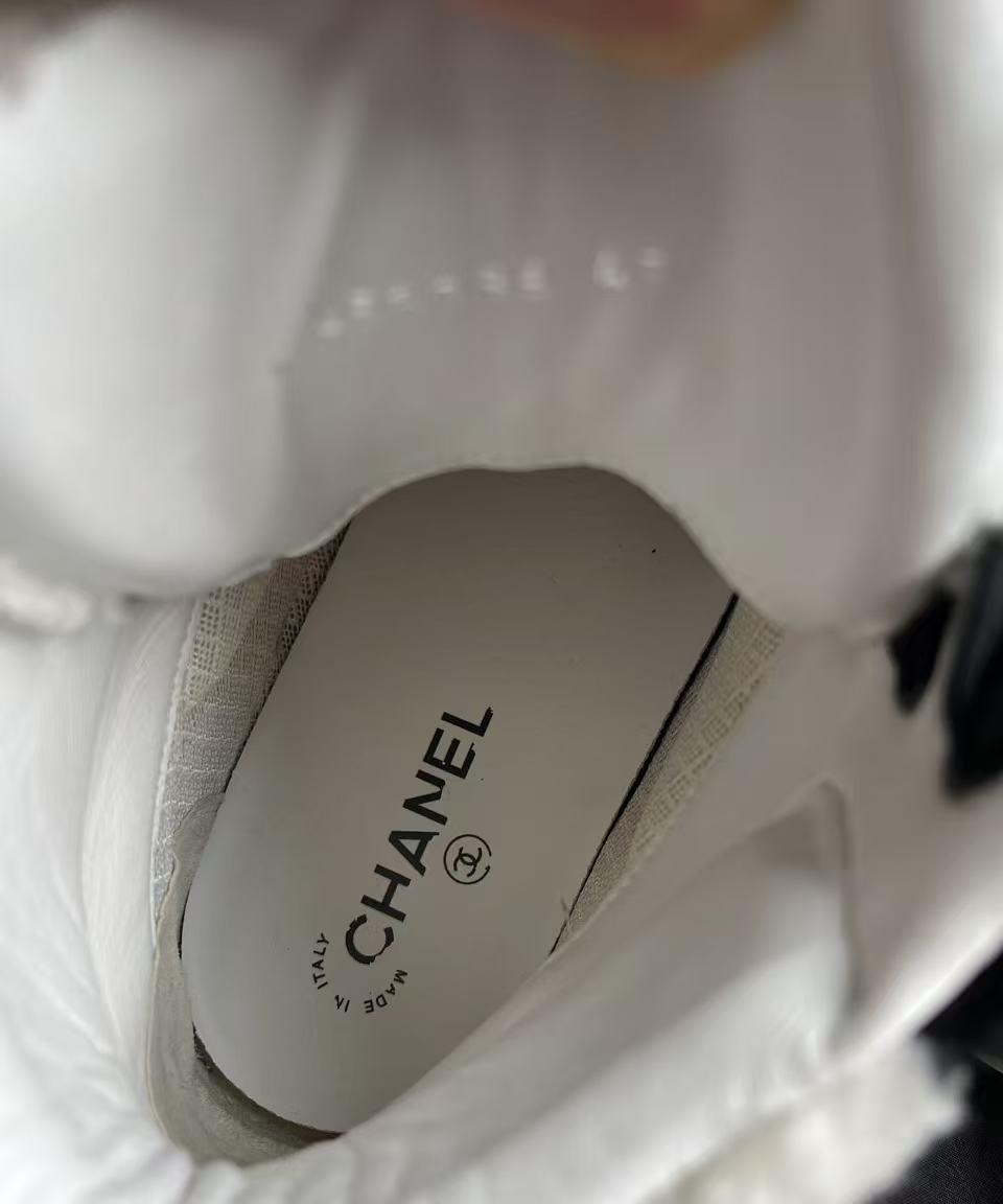 Chanel 2019 wool sneaker