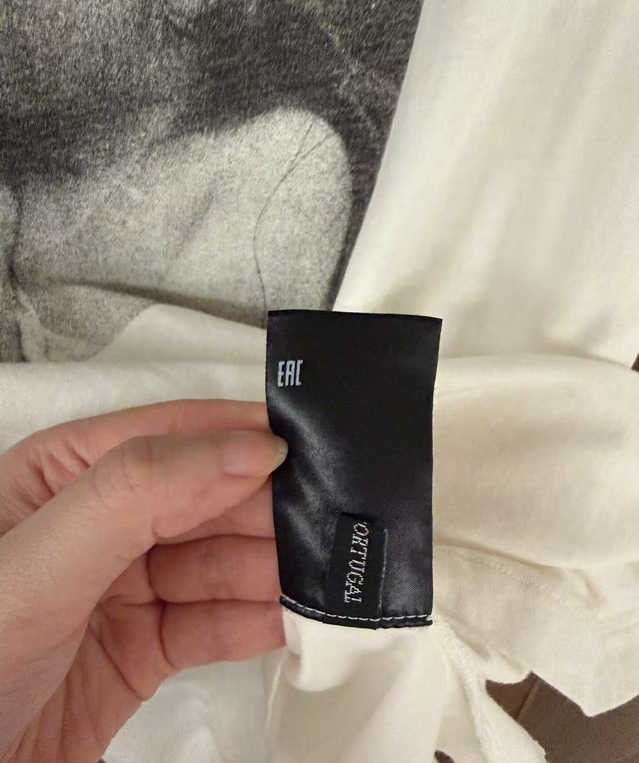 Ann Demeulemeester Cherub Kiss Print Tee