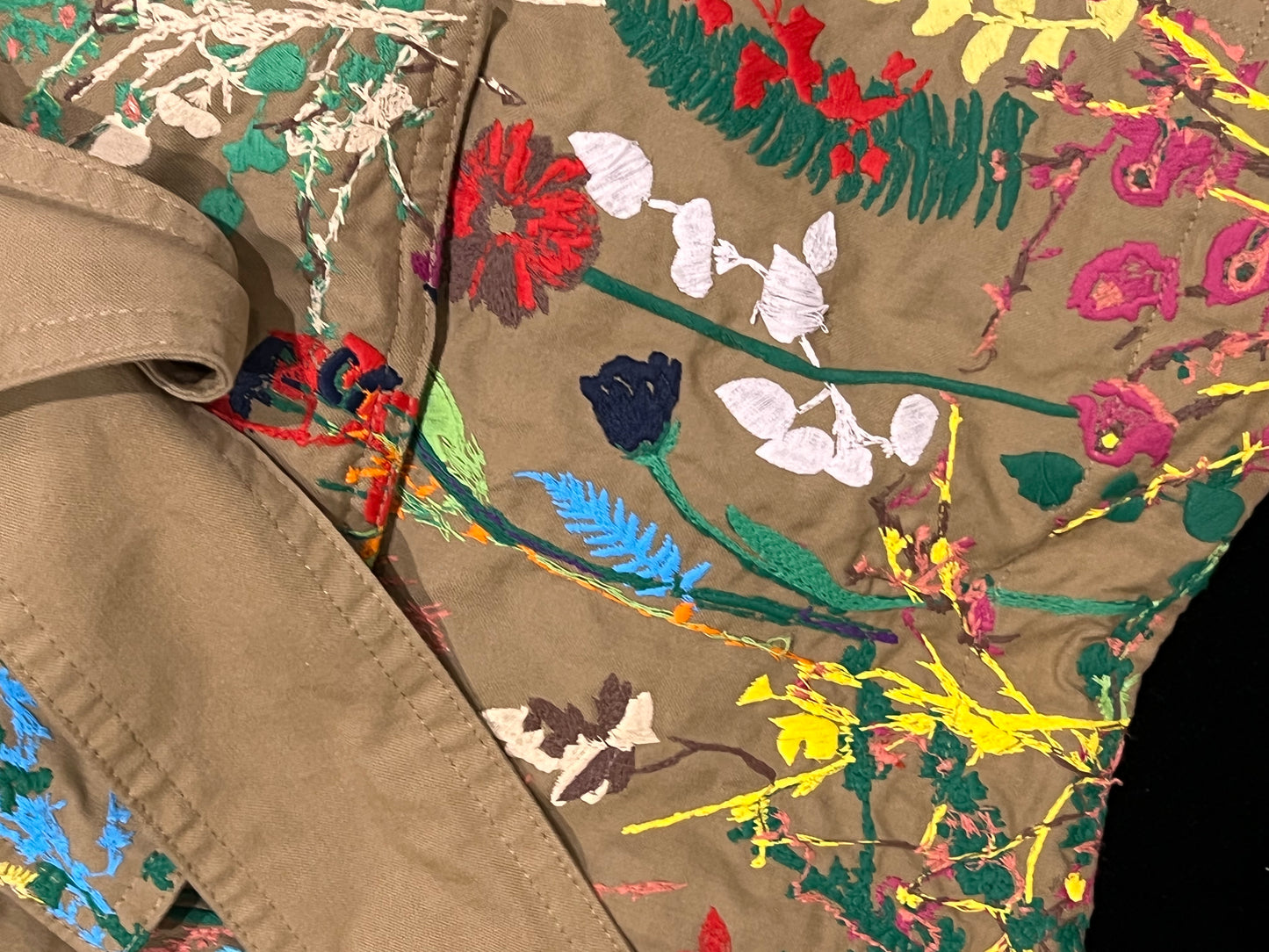 Louis Vuitton SS20 runway garden floral embroidered jacket