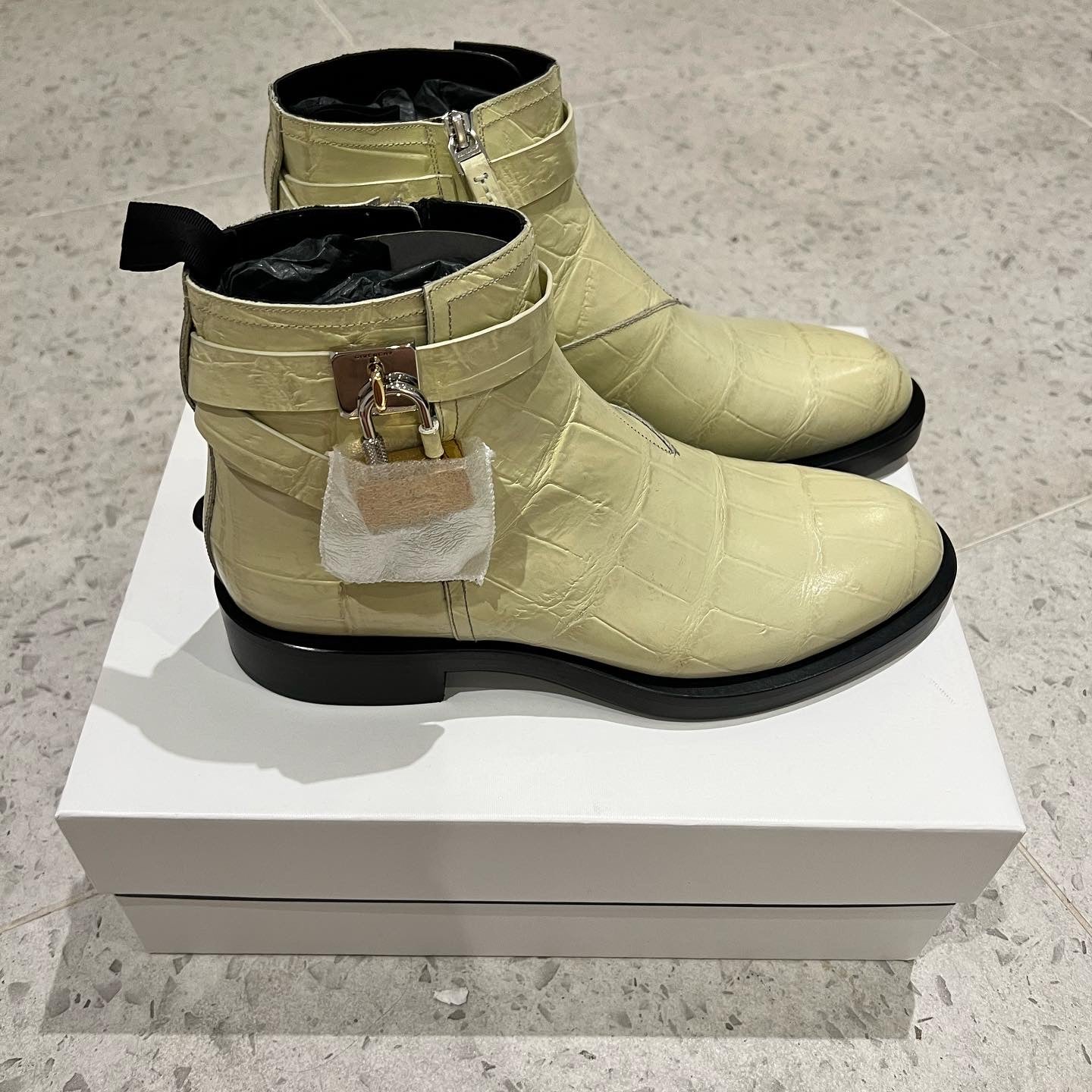 Givenchy LOCK ankle boots